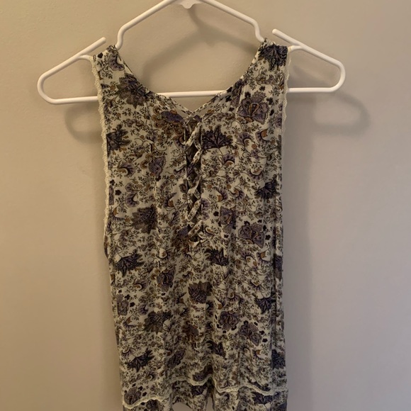 2 pack red and white/violet boho tank tops - Picture 6 of 10